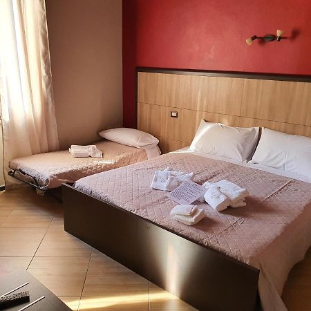 B&B 13 Iglesias Luaran gambar